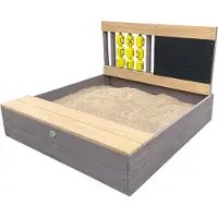 Axi Kitty Sandkasten aus FSC Holz mit Sitzbank, Stauraum, Kreidetafel & Tic-Tac-Toe | Sandkasten in Grau & Braun inklusive Bodenplane und Abdeckung | 100 x 100 cm
