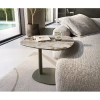 DELIFE Beistelltisch Edge Boot 60x60 cm Keramik Patagonia Poliert Eleny Metall Effektfinish Titan