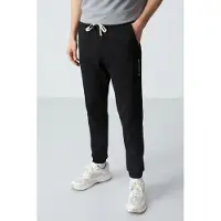 Tommy Life Herren Oversized T-Shirt und Hose Set