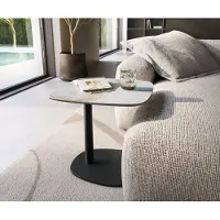 DELIFE Beistelltisch Edge Boot 50x50 cm Keramik Onyx Pearl Eleny Metall Schwarz