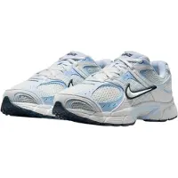 Nike Damen Sportschuh V5 RNR Laufschuh in Weiß, Hellblau und Schwarz