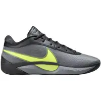 Nike Basketballschuhe mit Air Zoom-Dämpfung, Fischgräten-Außensohle und internem Stabilitätssystem, Größe 42,5