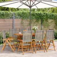 Markenlos Klappbarer Gartenstuhl aus Akazienholz und PE-Rattan mit verstellbarer Rückenlehne, flachen Holzarmlehnen sowie stabiler und langlebiger Konstruktion für Terrasse und Hof