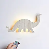 Lights4fun Holz Diplodocus LED Nachtlicht Wandlicht mit Fernbedienung und Timer