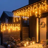 Spetebo Eisregen Lichtervorhang warm weiß für Außen mit Stecker - 256 LED / 3,75 m - Eiszapfen Lichterkette mit 16 Lichtfäden flexibel erweiterbar