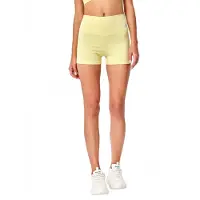 Yeaz CELEB Workout Shorts aus ultra-softem Magic Touch Material mit hautenger Passform