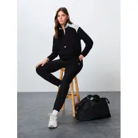 Tommy Life Farbenblockiertes Fleece Trainingsanzug-Set
