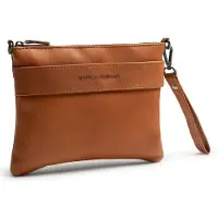 The Chesterfield Brand Leder Umhängetasche Handgelenktasche Harlan Crossbody Bag Cognac hellbraun