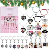 Merkloos Adventskalender mit 24 einzigartigen Schlüsselanhängern und Accessoires, verschiedene Formen, für die