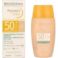 Bioderma Photoderm Nude Touch mineralisches Bräunungsfluid für das Gesicht SPF 50+ Farbton Very light 40 ml