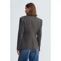 Dilvin Taillierter Krepp-Blazer mit Schalkragen
