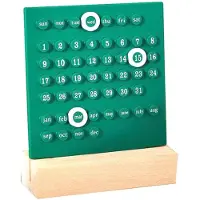 Merkloos Bürokalender Holz mit Acrylring, ewiger Kalender, grün, für das Homeoffice