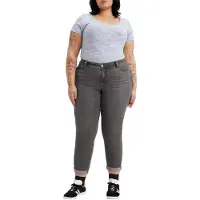 Levi's Damen Plus Size Boyfriend Jeans, Night Is Young Plus, 22