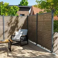 HOME DELUXE WPC Sichtschutzzaun ALIRA Teak - 4 x Element + 5 x Pfosten