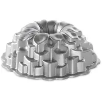 Nordic Ware Kuchenform Blume